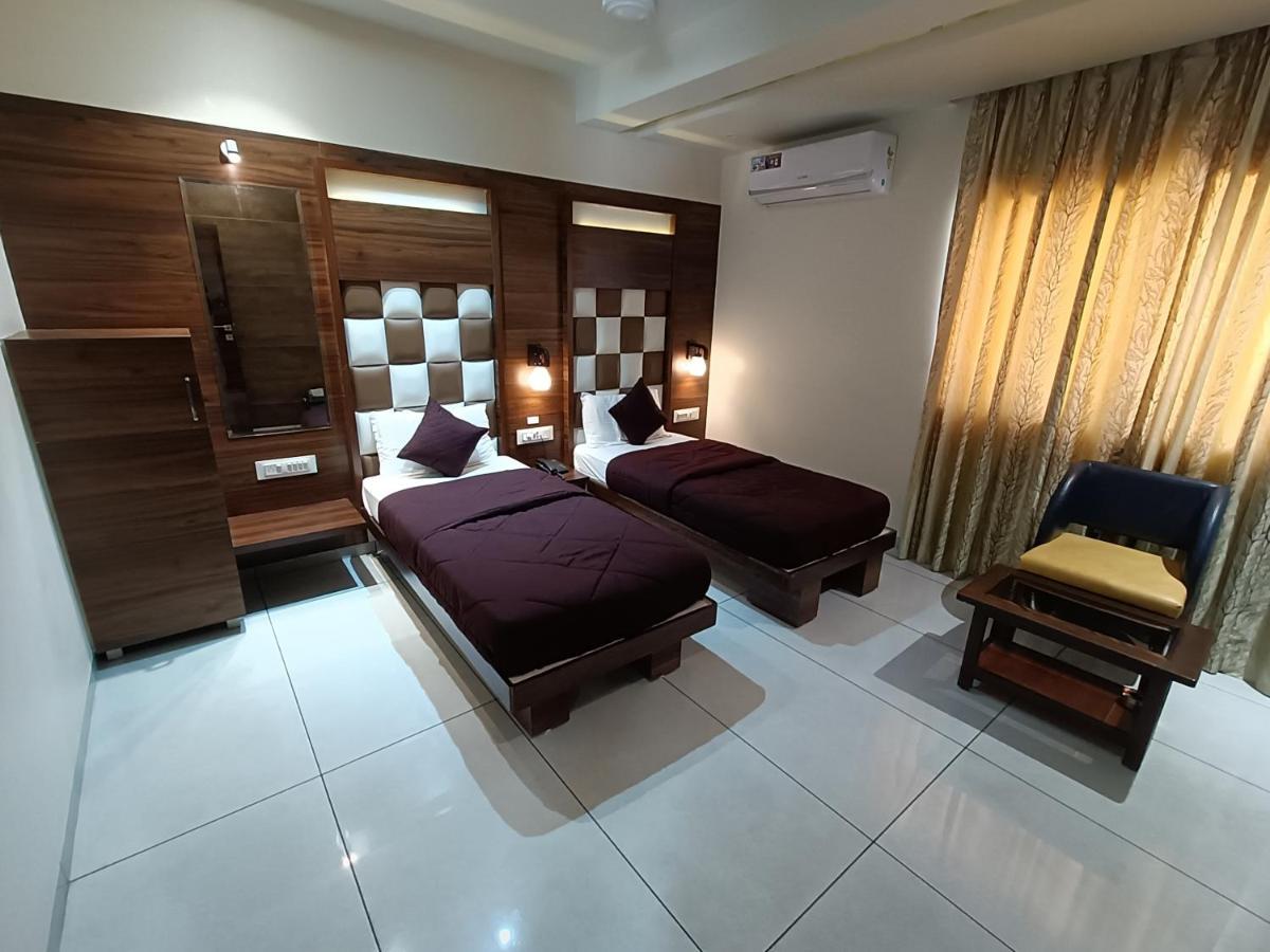 Hotel Viram Pārdi 外观 照片